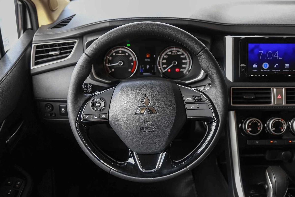 Nội thất Mitsubishi Expander