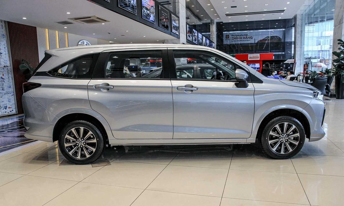 Toyota Avanza Premio