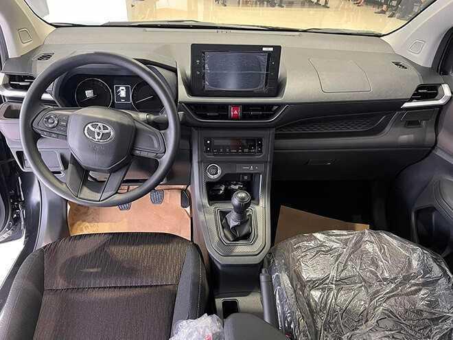 Toyota Avanza Premio MT xuất hiện tại đại lý, giá 548 triệu đồng-4