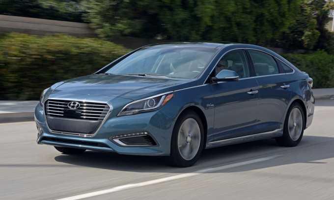 Gi&aacute; xăng tăng, &ocirc; t&ocirc; cũ &iacute;t tốn xăng cũng tăng gi&aacute; ch&oacute;ng mặt-2