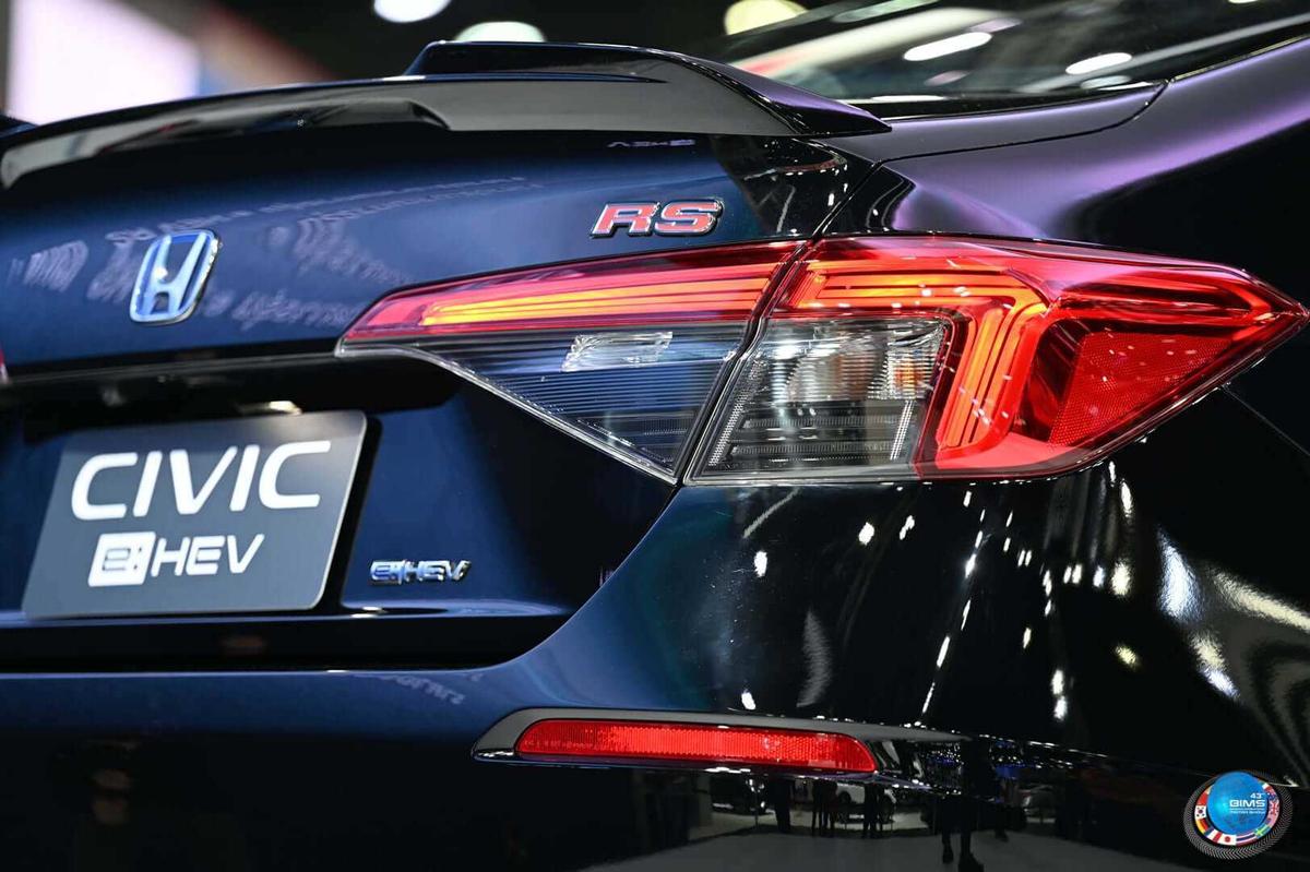 Honda Civic e:HEV ra mắt, giá bán từ 34.300 USD-4
