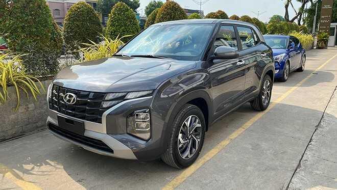 Hyundai Creta tại đại lý, sẵn sàng giao đến tay khách hàng-1