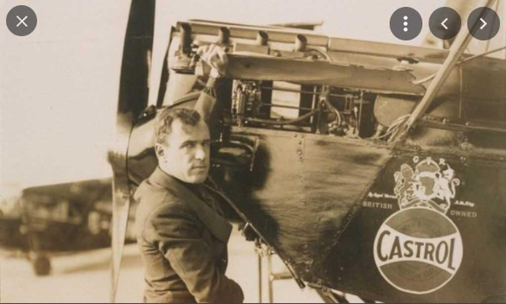 CC Wakefield cha đẻ dầu động cơ Castrol