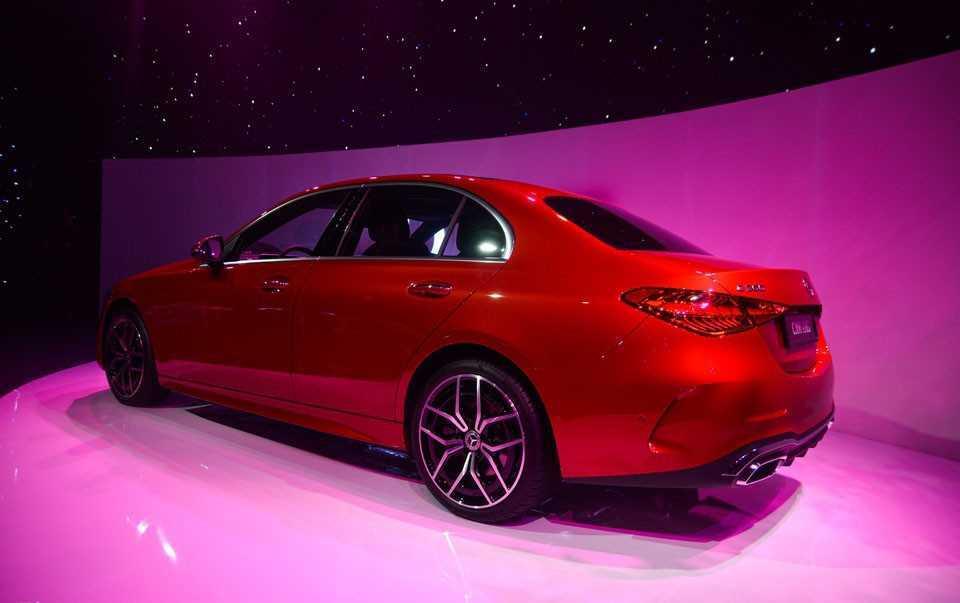 Mercedes-Benz C 300 AMG-4