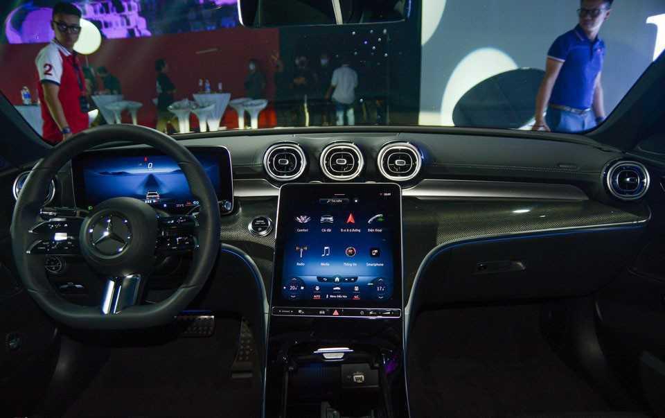 Mercedes-Benz C 300 AMG-7