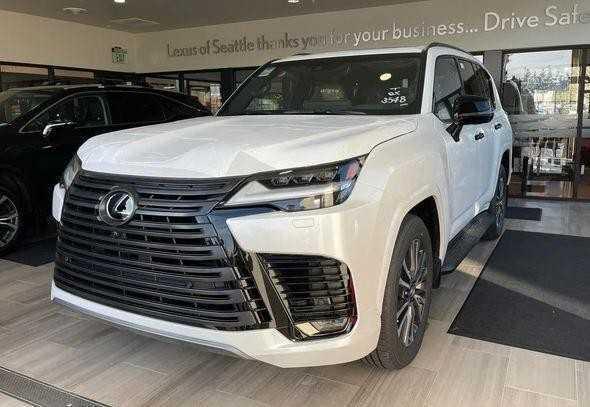 Lexus LX 600 2022 giá 7,89- 8,34 tỷ đồng
