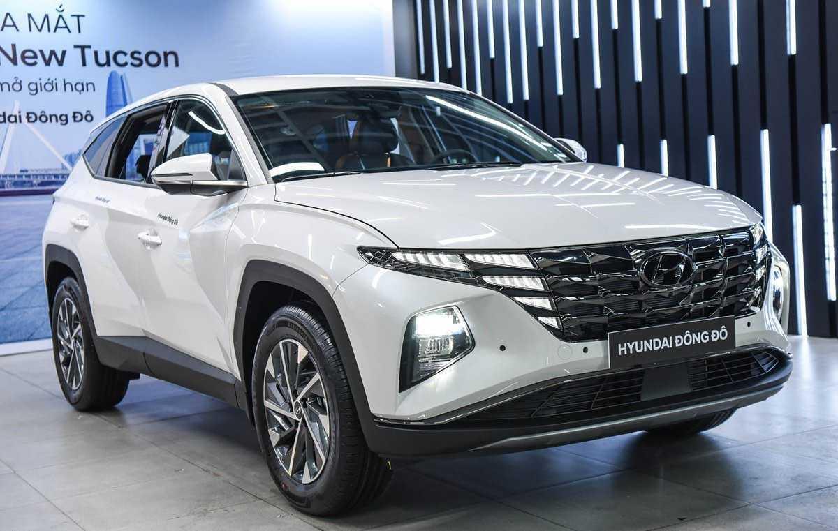 Chọn Mitsubishi Outlander hay Hyundai Tucson khi có 900 triệu- 2