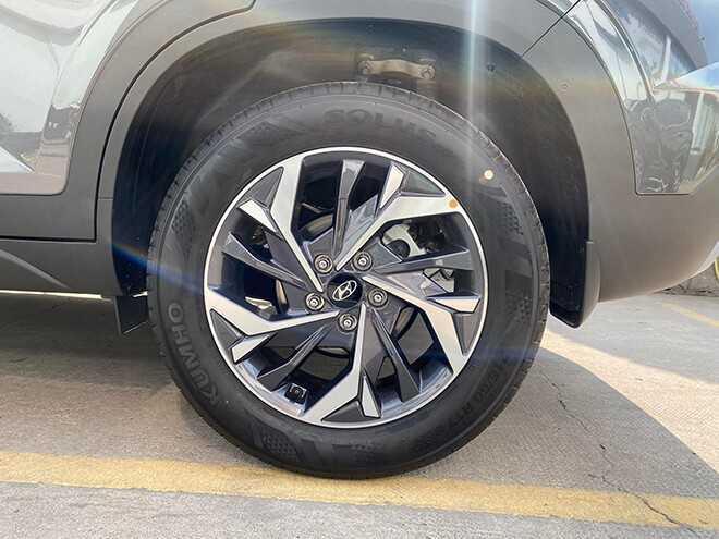 Hyundai Creta tại đại lý, sẵn sàng giao đến tay khách hàng-3