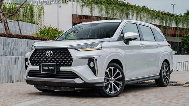 Những mẫu xe 7 chỗ an to&agrave;n c&oacute; gi&aacute; b&aacute;n hấp dẫn tại Việt Nam-1