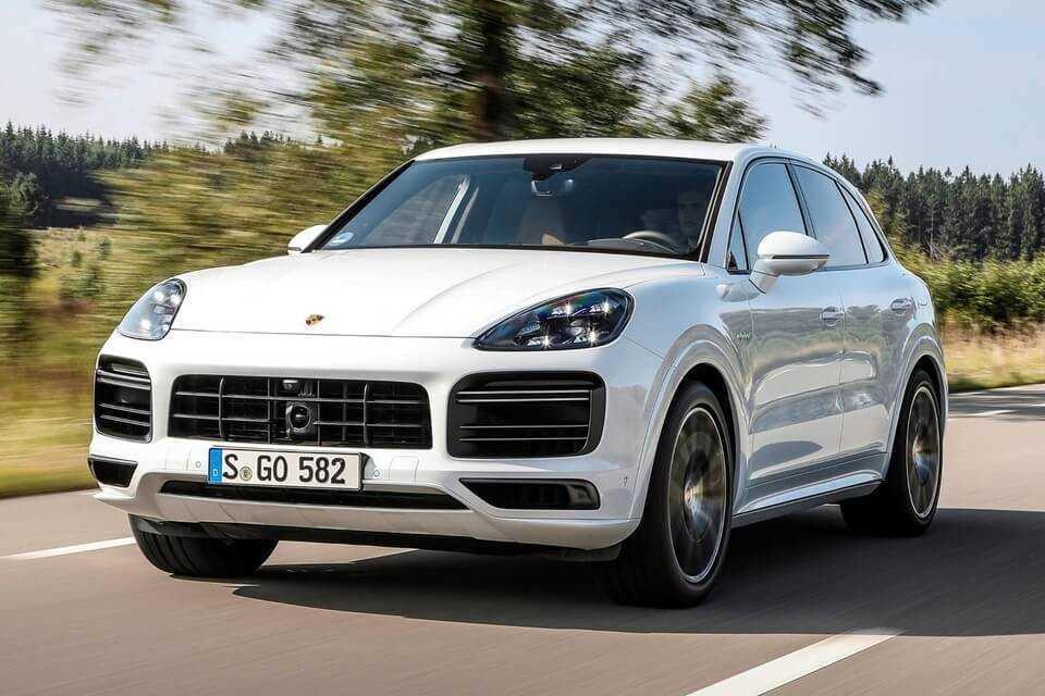 Porsche Cayenne Turbo S E-Hybrid (295 km/h)