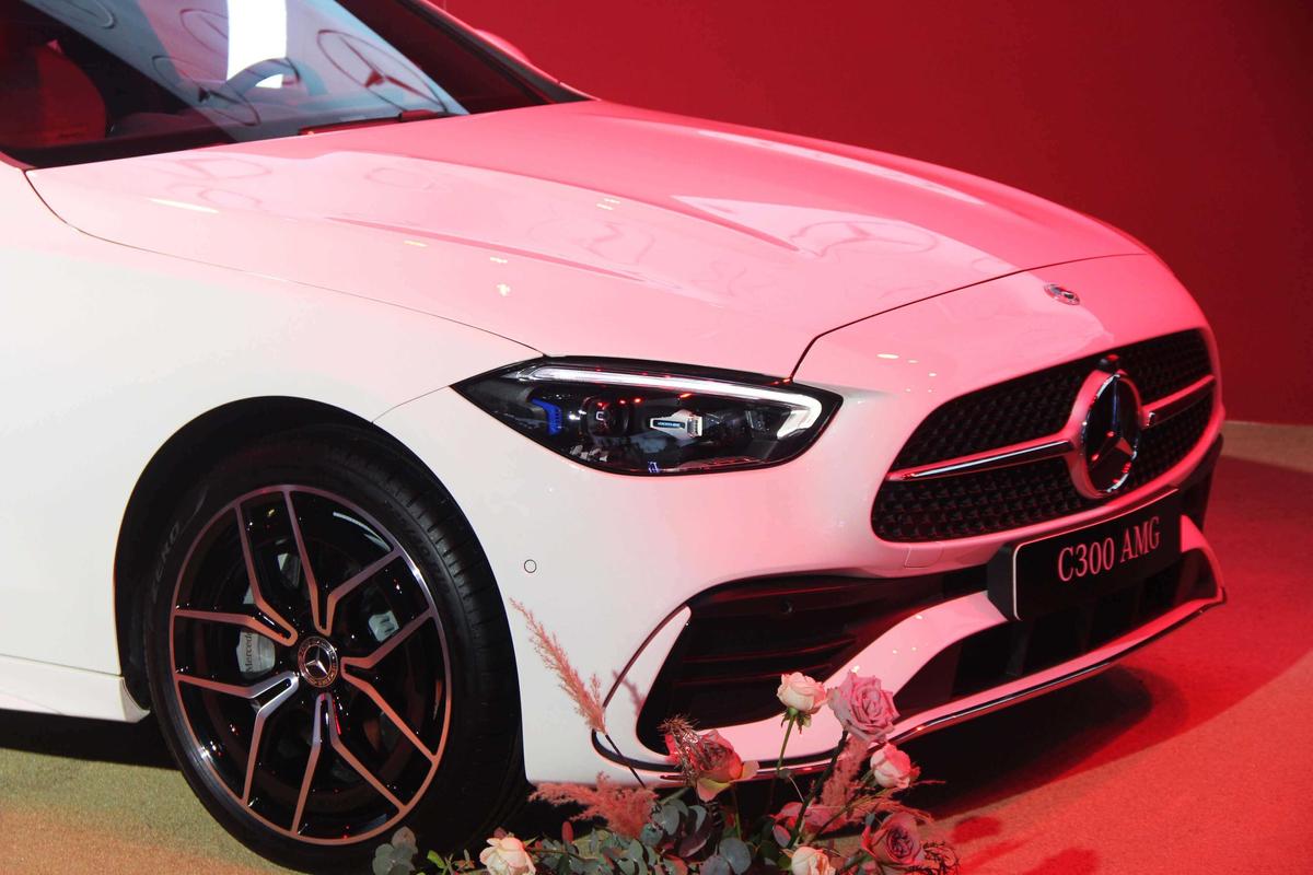 Mercedes C-class 2022 giá bán từ 1,67 tỷ đồng-2