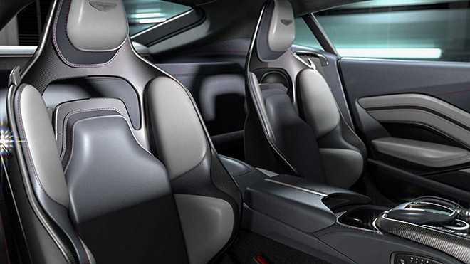 Aston Martin V12 Vantage-6