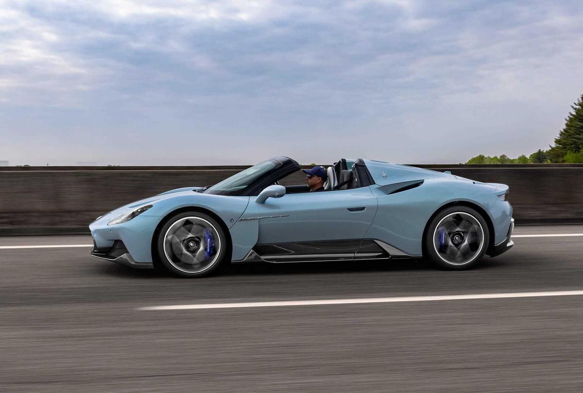 Maserati MC20 Cielo: xe thể thao mui trần mới-3