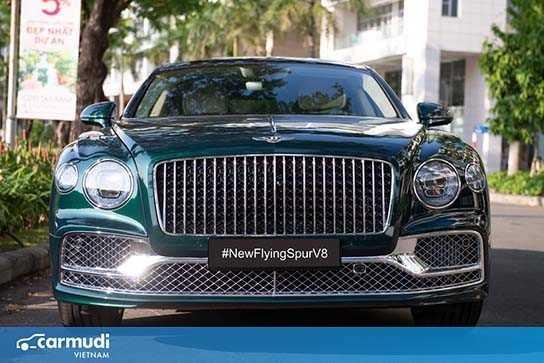 Bentley Flying Spur V8 màu sơn đặc biệt xuất hiện tại Việt Nam