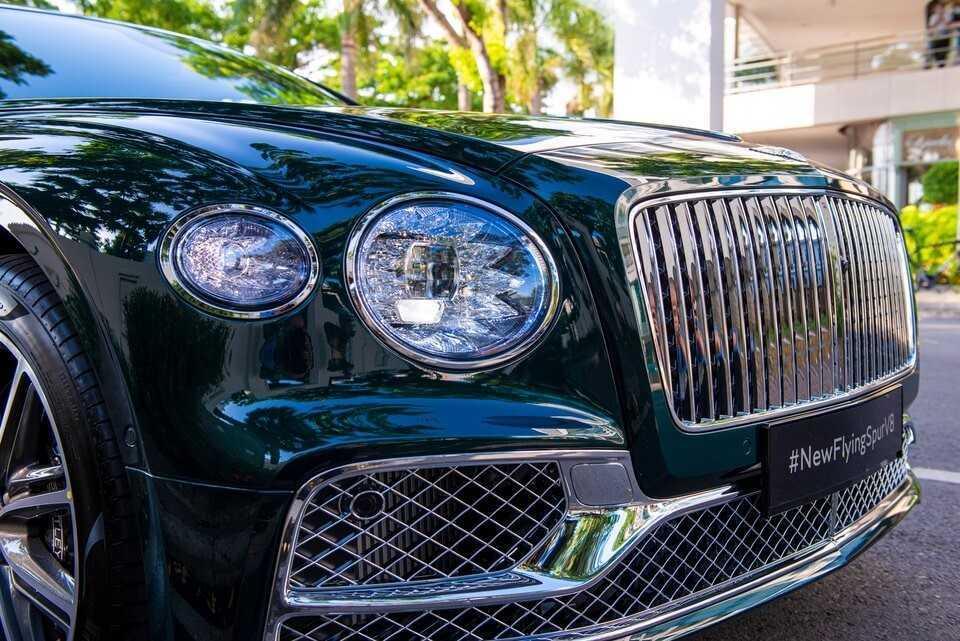 Bentley Flying Spur V8 màu sơn đặc biệt xuất hiện tại Việt Nam-2