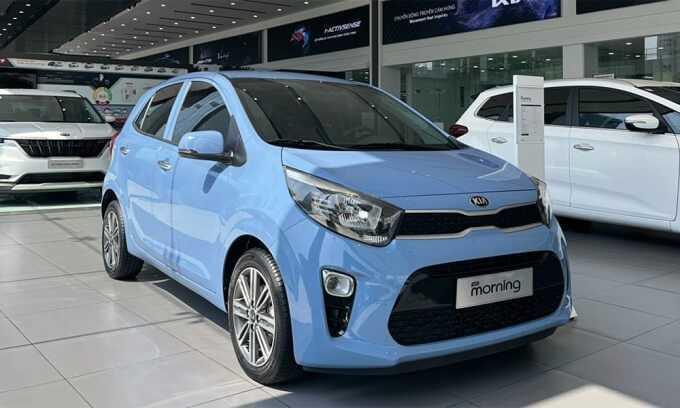 Những mẫu xe ch&agrave;o kh&aacute;ch Việt trong th&aacute;ng 5-2