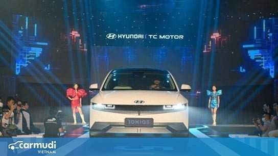 Ô tô truyền thống đua nhau tăng giá bán tại Việt Nam