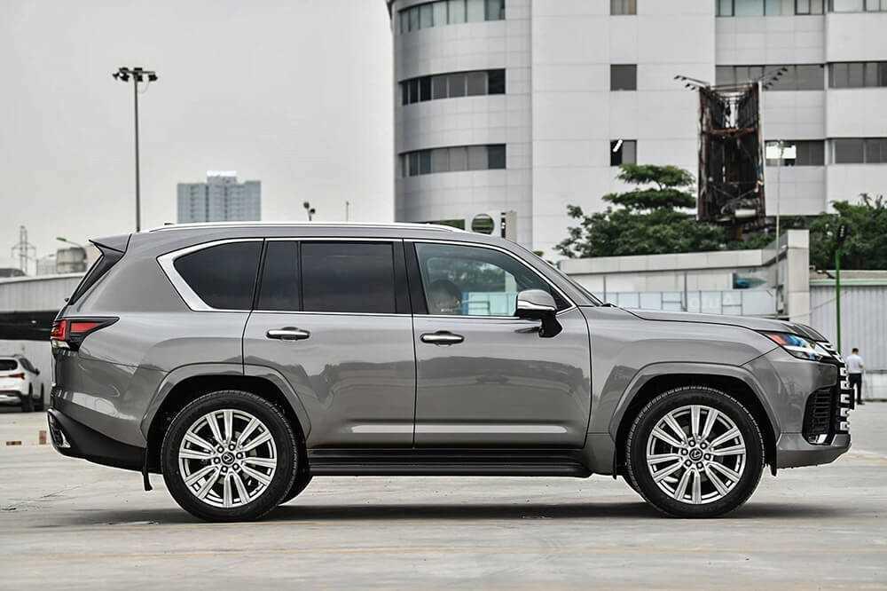 Chiêm ngưỡng Lexus LX 600 Ultra Luxury vừa cập cảng Việt Nam-2
