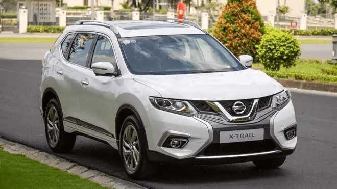 Nissan X-Trail có sẵn thanh đỡ giá nóc trên mui