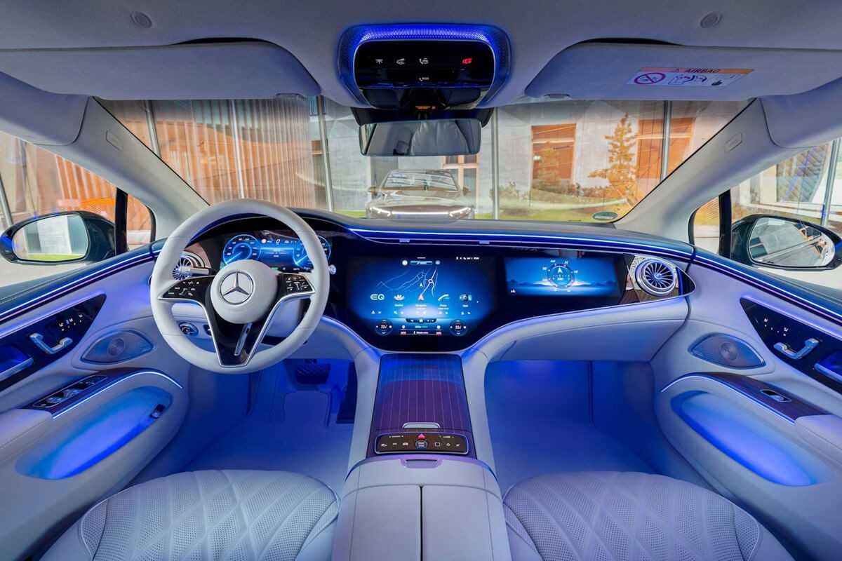 Byton M-Byte Touchscreen &ndash; 48 inch