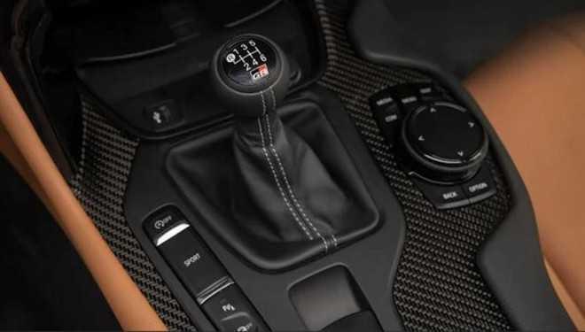 Những l&yacute; do để bạn chọn l&aacute;i xe hộp số tay-2