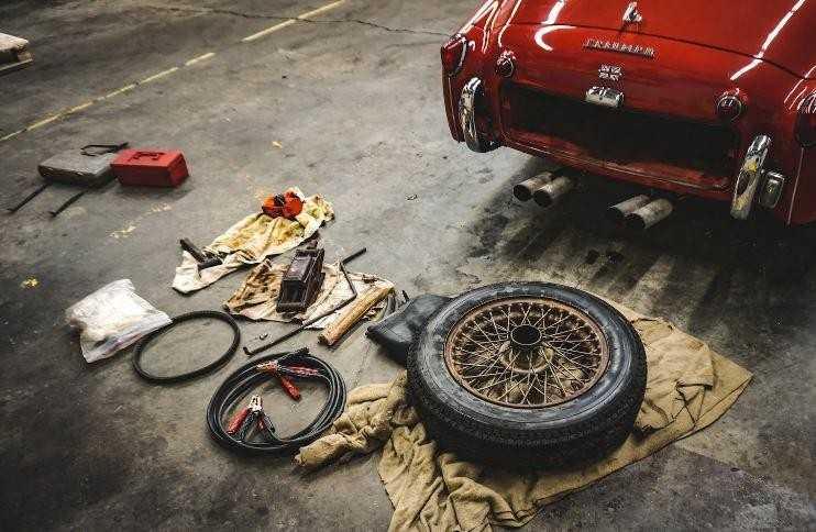 Kiểm tra chiếc &ocirc; t&ocirc; cũ ngay nếu thấy c&oacute; dấu hiệu hao xăng-1