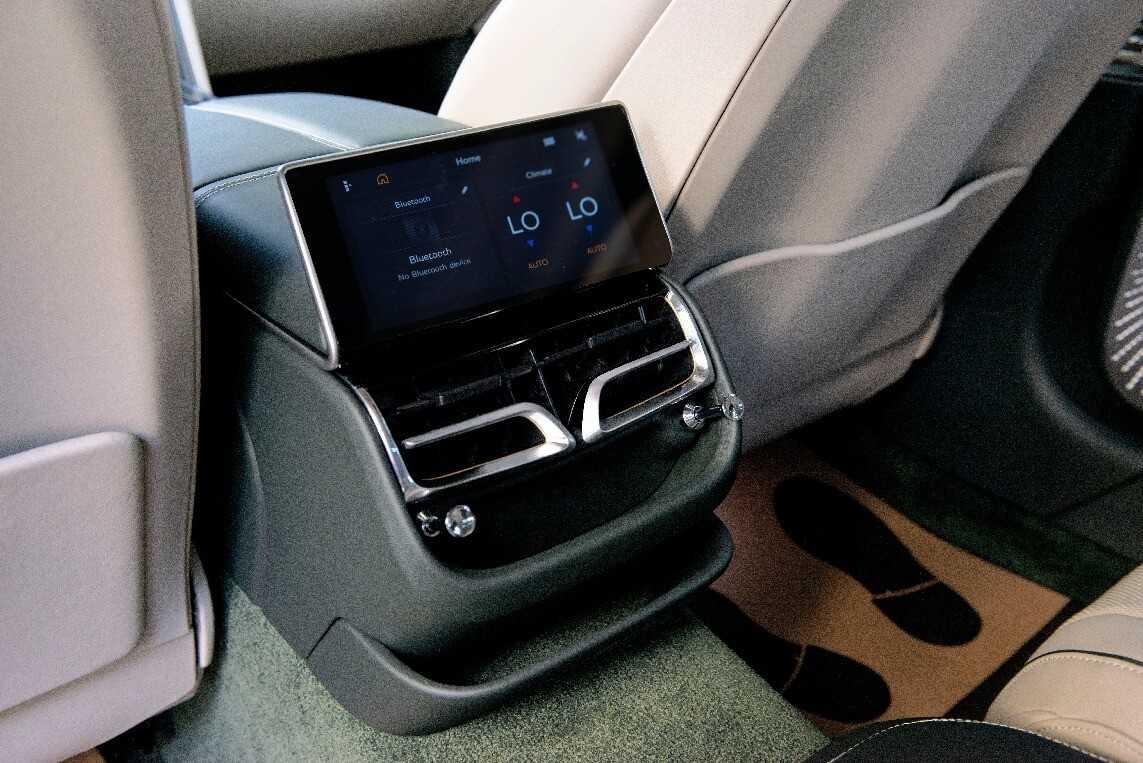 Bentley Flying Spur V8 2022 m&agrave;u xanh Viridian độc lạ xuất hiện tại Việt Nam-3