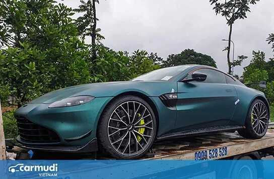 Bộ đôi siêu xe Aston Martin xuất hiện tại Việt Nam