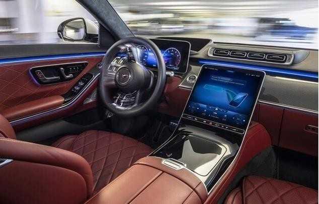 D&agrave;n sedan hạng sang cỡ lớn nổi bật tại Việt Nam-4