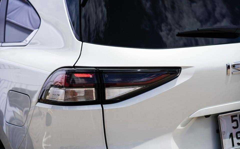 Isuzu mu-X 2022 ra mắt tại Việt Nam, giá bán từ 900 triệu đồng-3