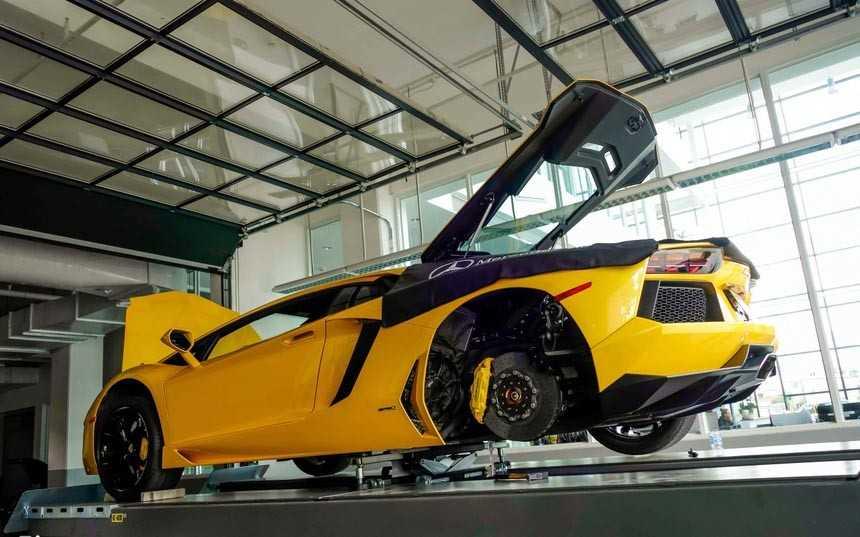 C&acirc;u chuyện đi bảo dưỡng si&ecirc;u xe tại Việt Nam-2