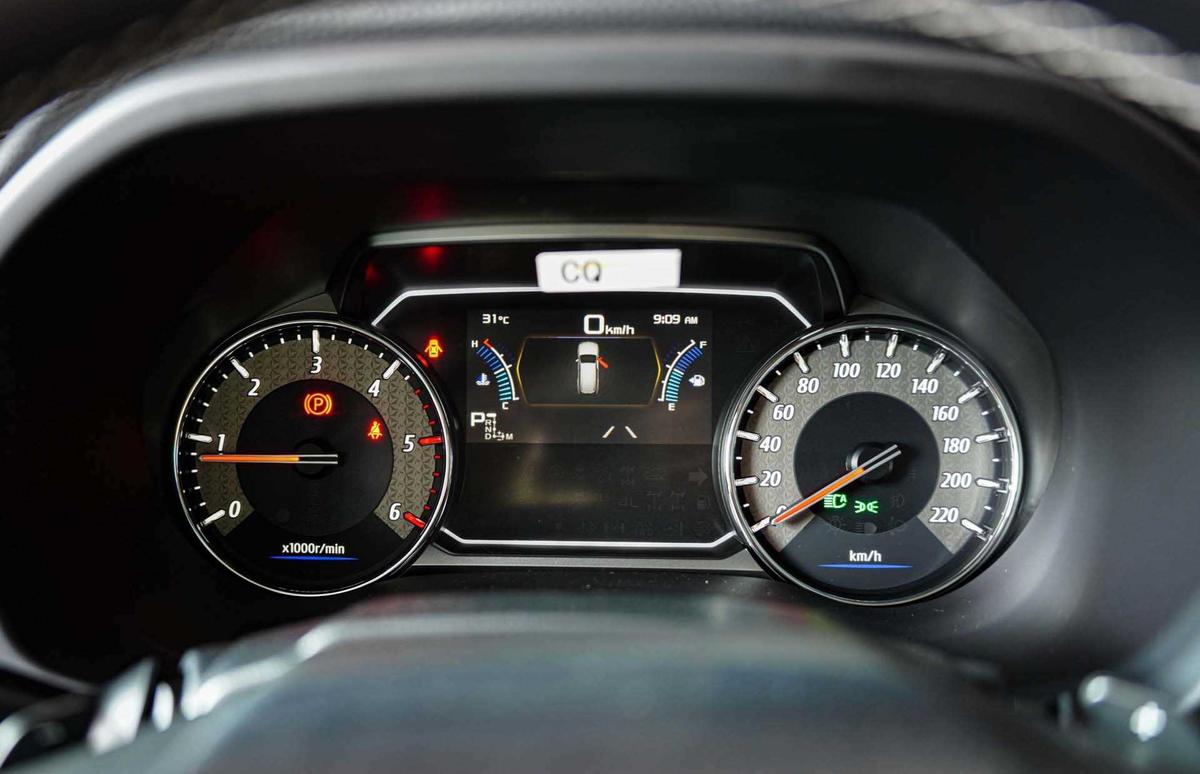 Isuzu mu-X 2022 ra mắt tại Việt Nam, giá bán từ 900 triệu đồng-8