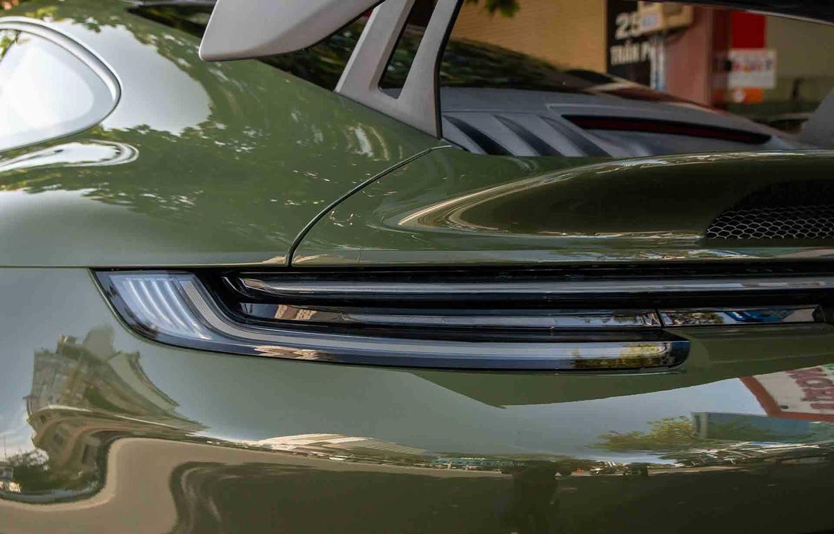 Porsche 911 GT3 2022 -5