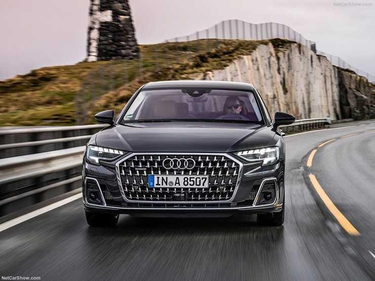 Audi A8L 2022-1