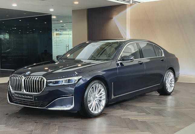 D&agrave;n sedan hạng sang cỡ lớn nổi bật tại Việt Nam-5