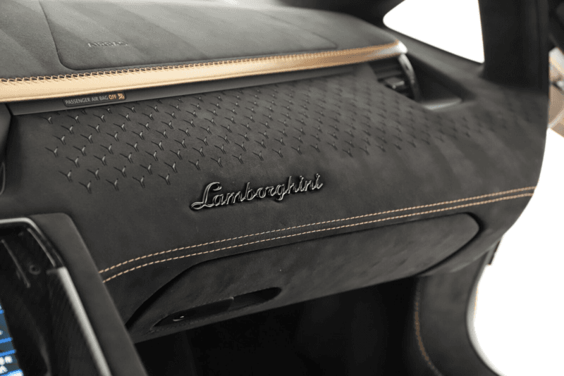 Lamborghini Aventador Ultimae -9