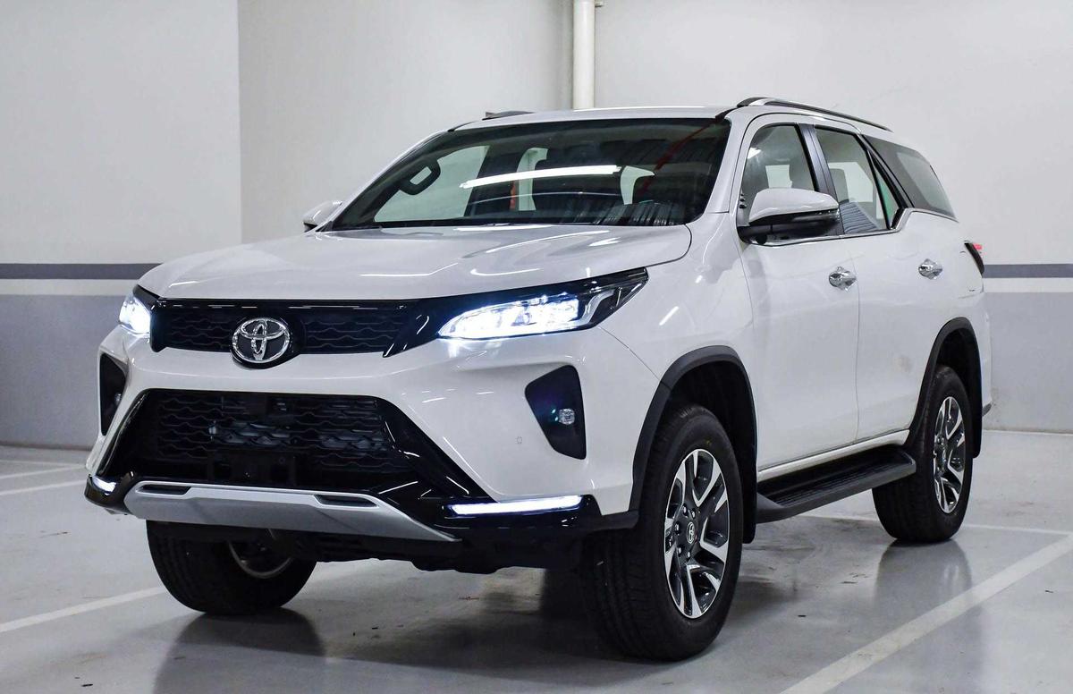 SUV 7 chỗ giá tầm 1 tỷ đồng, chọn Isuzu mu-X hay Toyota Fortuner-3