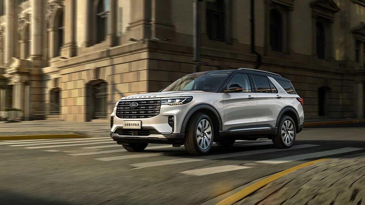 Ford Explorer 2023-3