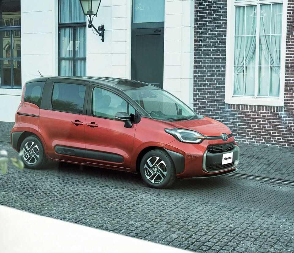 Toyota Sienta-3