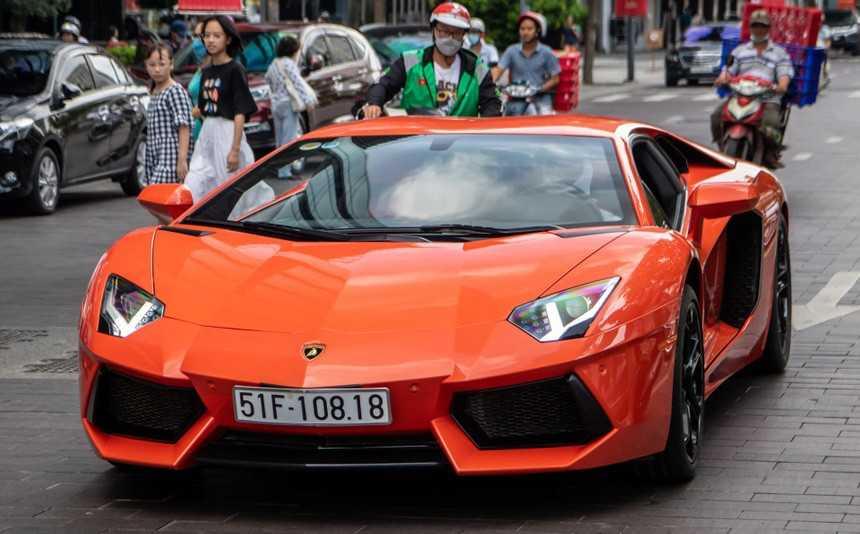 Lý do động cơ siêu xe thường đặt ở phía sau người lái-2