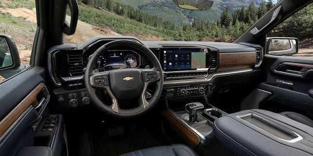 Những mẫu xe b&aacute;n tải sở hữu nội thất sang trọng-11