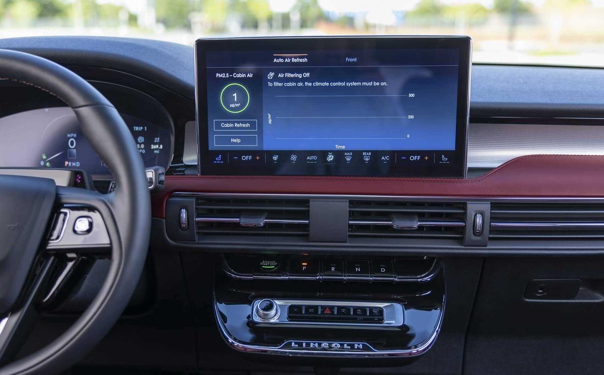 Lincoln Corsair 2023-7
