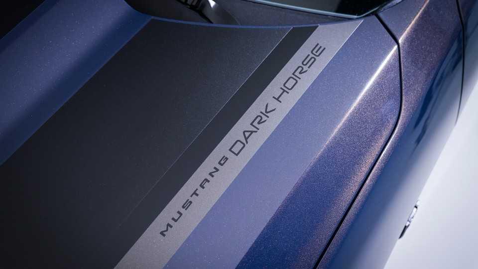 Ford Mustang Dark Horse-5
