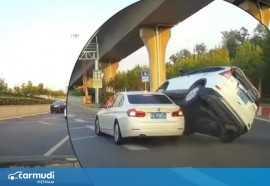 Ô tô chạy bằng 2 bánh khi đụng xe cùng chiều chuyển làn ẩu