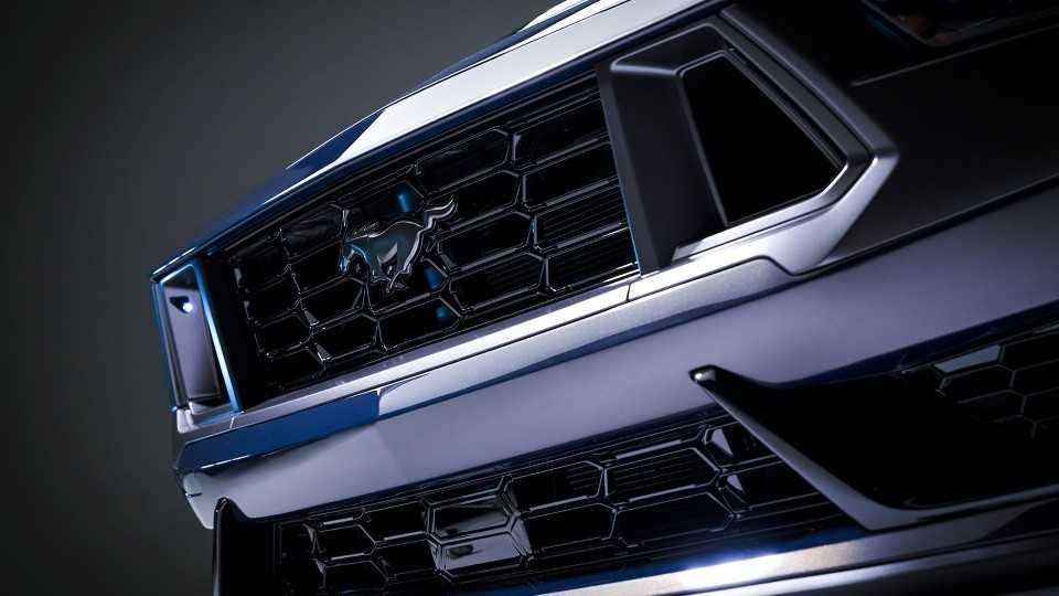 Ford Mustang Dark Horse-5