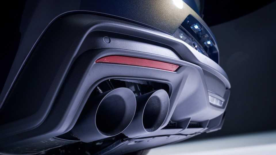 Ford Mustang Dark Horse-10