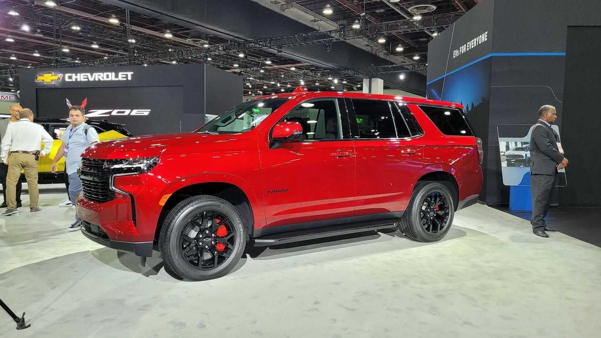 Chevrolet Tahoe 2023-4