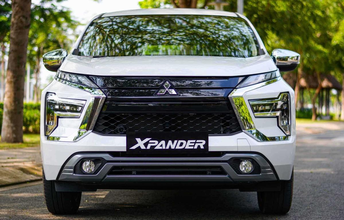 Những mẫu xe MPV 7 chỗ gi&aacute; rẻ được l&ograve;ng kh&aacute;ch Việt-1