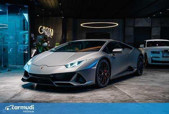 "Siêu bò" Lamborghini Huracan Evo giá 28 tỷ đồng