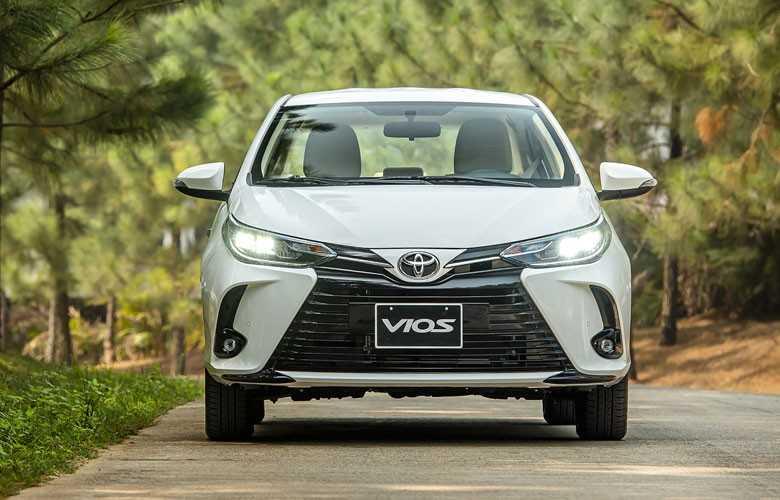 Top 10 xe ô tô giá rẻ, đẹp được ưa chuộng nhất 2022